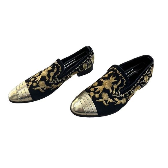 HUN Fashion Slip‎ On Gold Cap Toe Embroidered Shoe Sz 10.5 - Picture 2 of 8